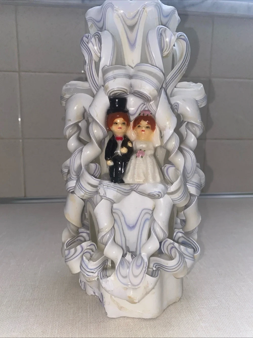 Vtg Wedding Designs By Wax Works Candle Bride and Groom Figures Hearts